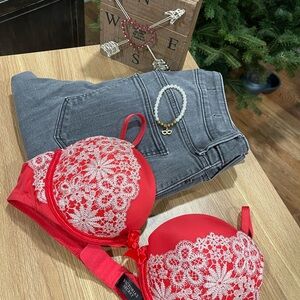 Intimissimi Red and White Lace Bra
